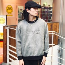 画像1: KINGSIZE（キングサイズ）“KING EMBOSS CREWSWEAT” (1)