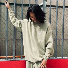 画像12: BUDS（バッズ） “SMOKING HAND PIGMENT CREW SWEAT” (12)